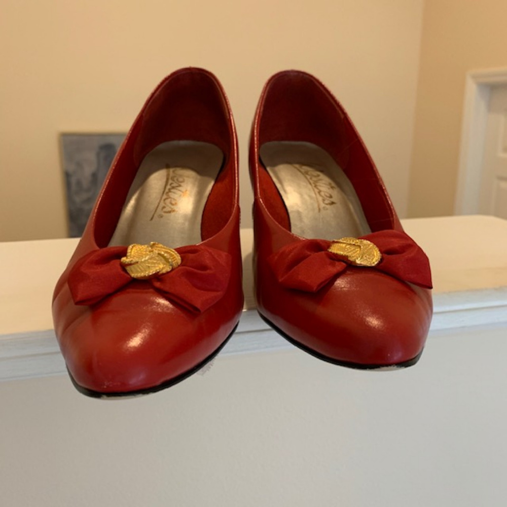 Red Heels - Picture 3 of 6